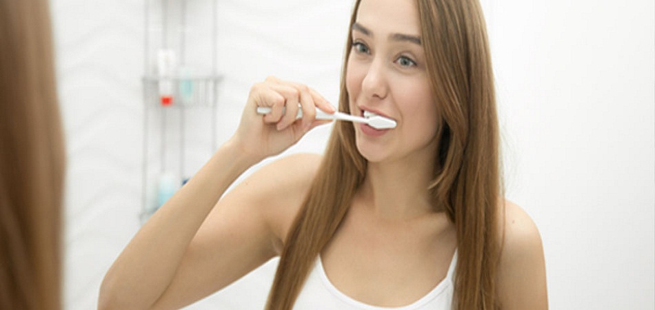 Bien se brosser les dents étape par étape