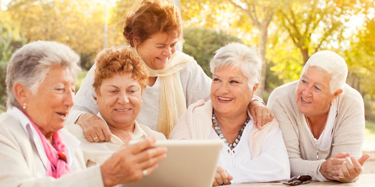 Choisir la bonne maison de retraite : les critères essentiels à prendre en compte